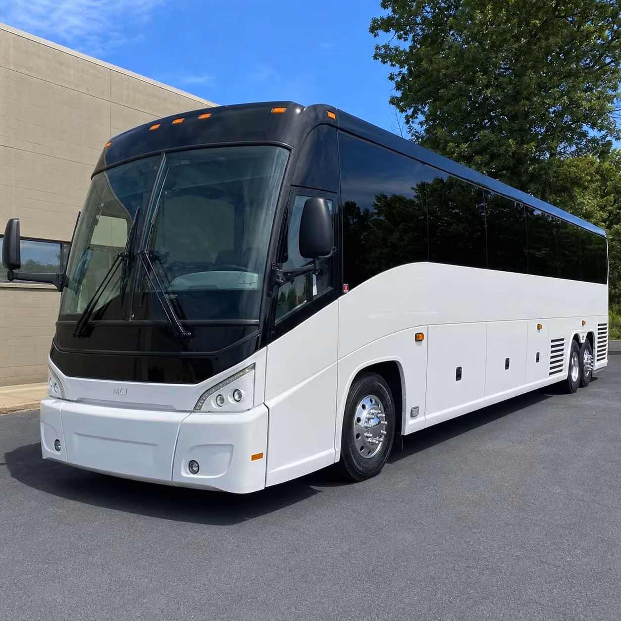 worcester charter bus rental exterior