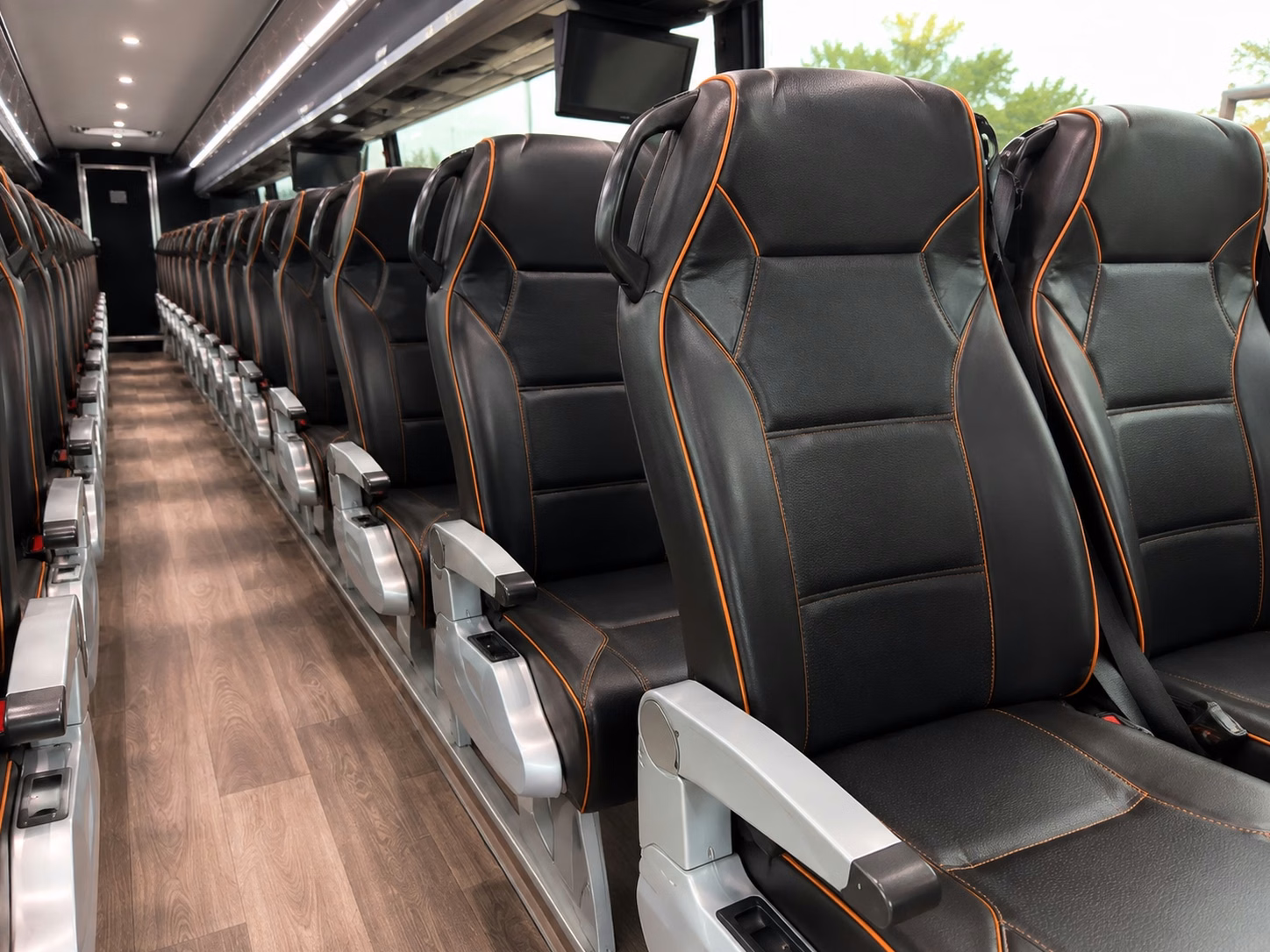 worcester charter buses